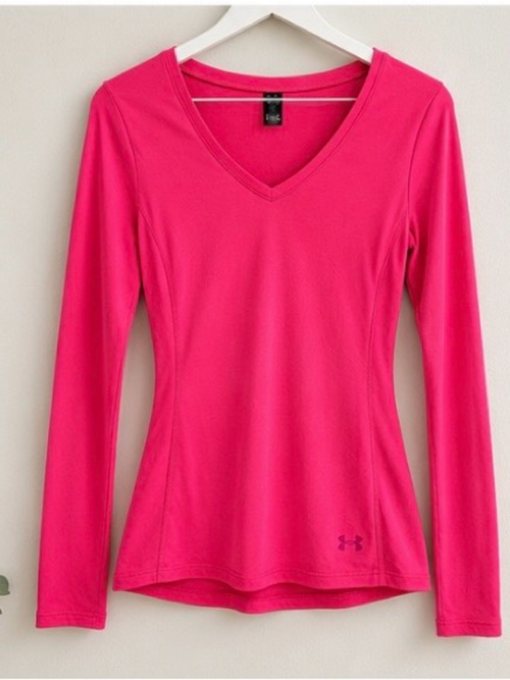 Under Armour Women's Bright Pink Long Sleeve V-Neck Performance Top